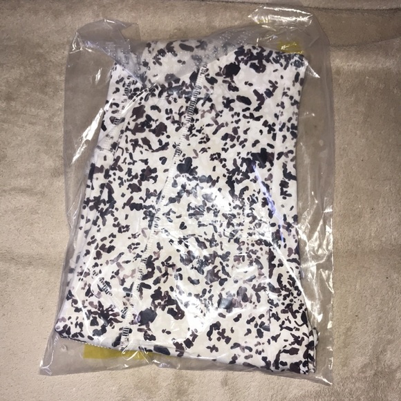 Balance Collection Medium spotted floral spray flint leggings  New in packaging - Picture 5 of 5